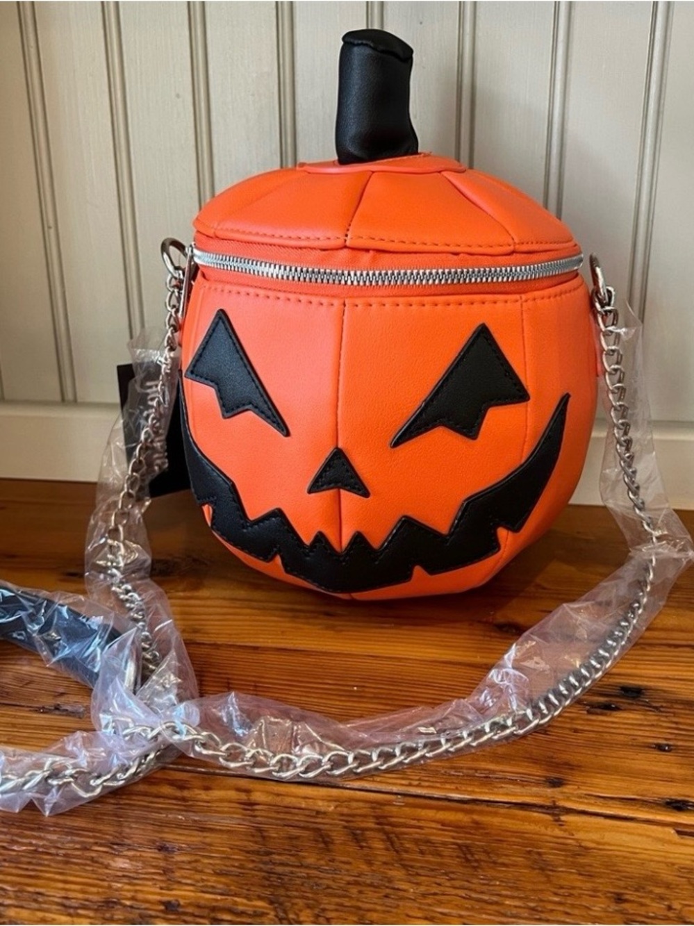 Hit Topic Jack O Lantern Crossbody Bag - pumpkin Halloween Witch